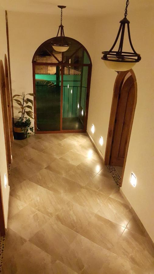 库埃纳瓦卡Casa Privada Con Alberca Volada别墅 外观 照片